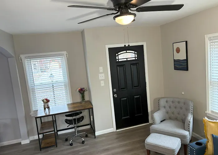 Hotel Cheerful & Warm Remodeled At Wilson Park Granite City